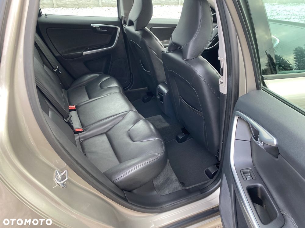 Volvo XC 60 D3 Kinetic - 17