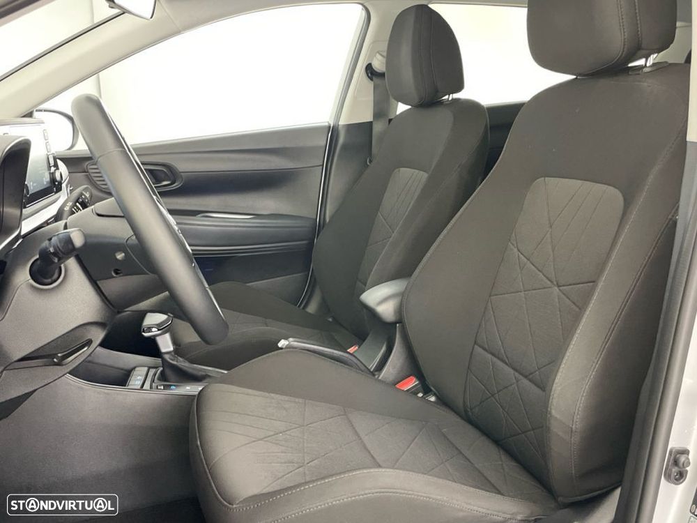 Hyundai Bayon 1.0 T-GDI Premium DCT - 17
