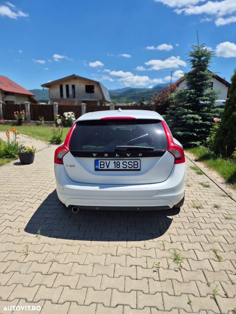 Volvo V60 D3 DRIVe Kinetic - 6