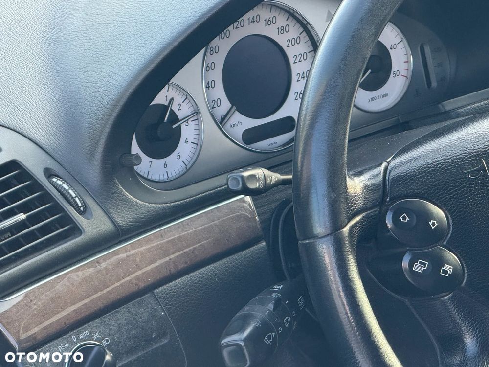 Mercedes-Benz Klasa E - 14