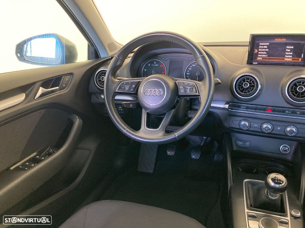 Audi A3 Sportback 1.6 TDI - 13