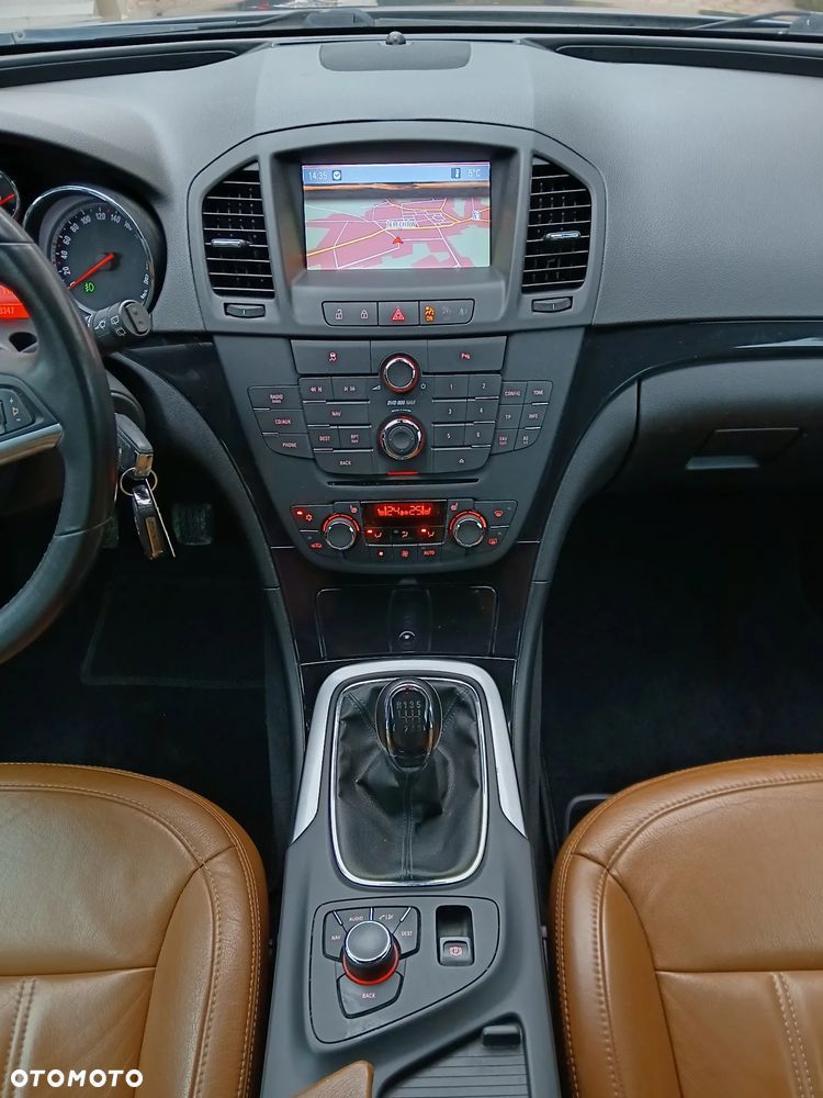 Opel Insignia - 18