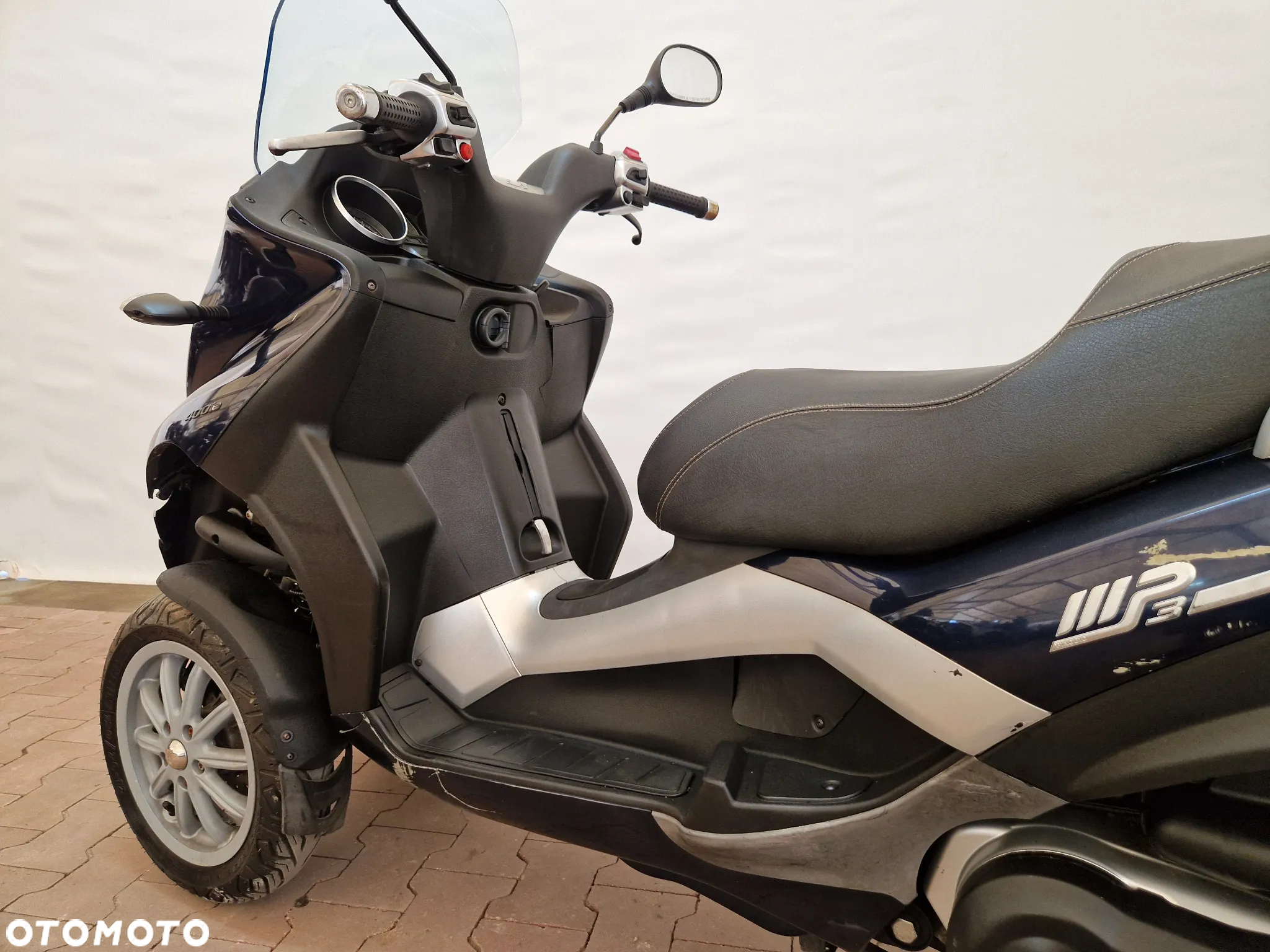 Piaggio MP-3 - 33