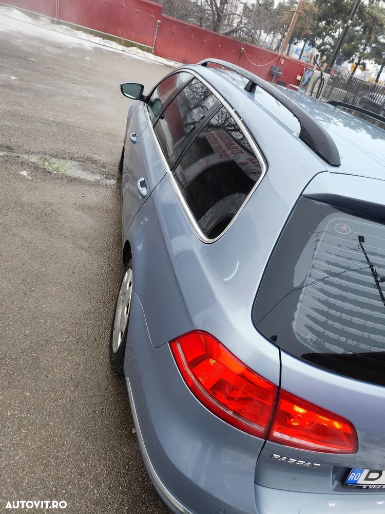Volkswagen Passat 2.0 TDI BlueMotion Technology DPF Highline - 11