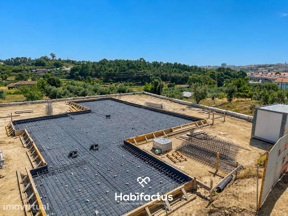 Moradia Bi-familiar T3+1 à venda em Orgens - Grande imagem: 2/12