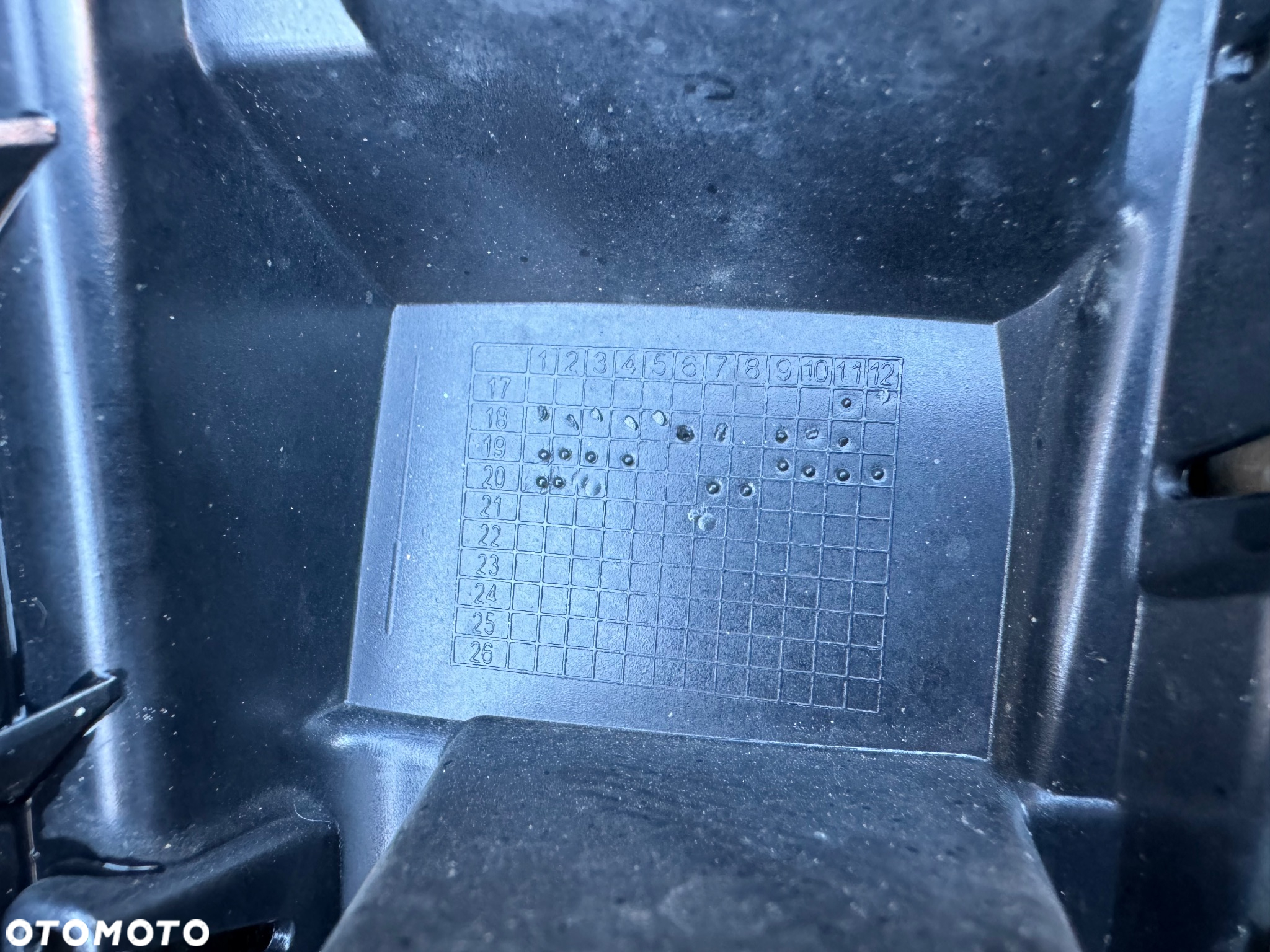 GRILL ATRAPA CHŁODNICY NISSAN QASHQAI II 2 J11 LIFT 17-21 NA RADAR 62310-HV3 62398-HV80A ORYGINAŁ - 9