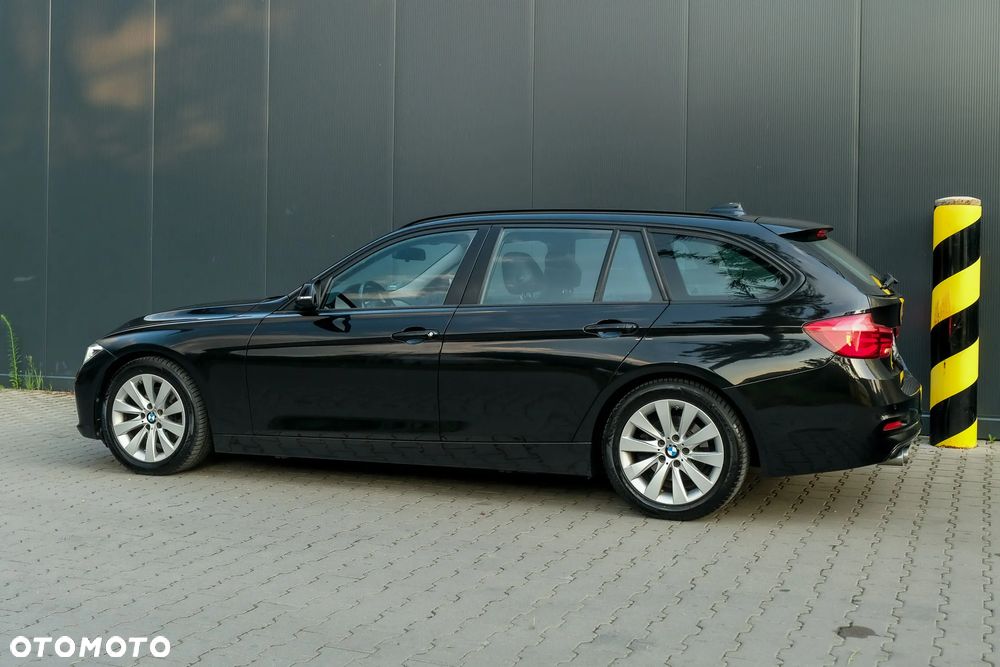 BMW Seria 3 320d Sport Line - 8