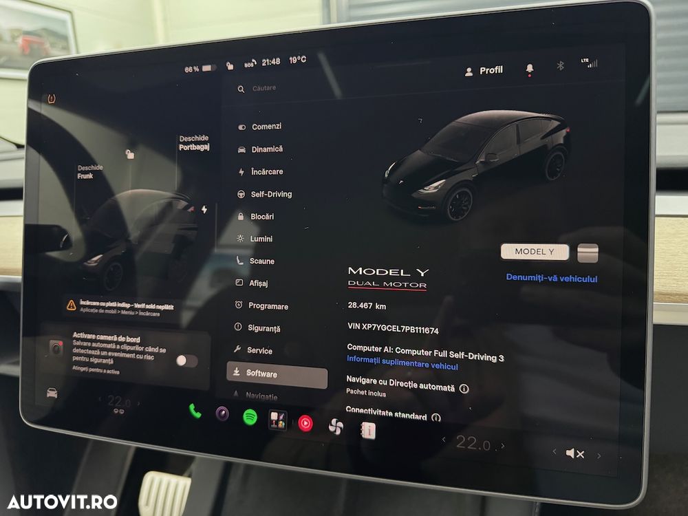 Tesla Model Y Performance Dual Motor AWD - 31