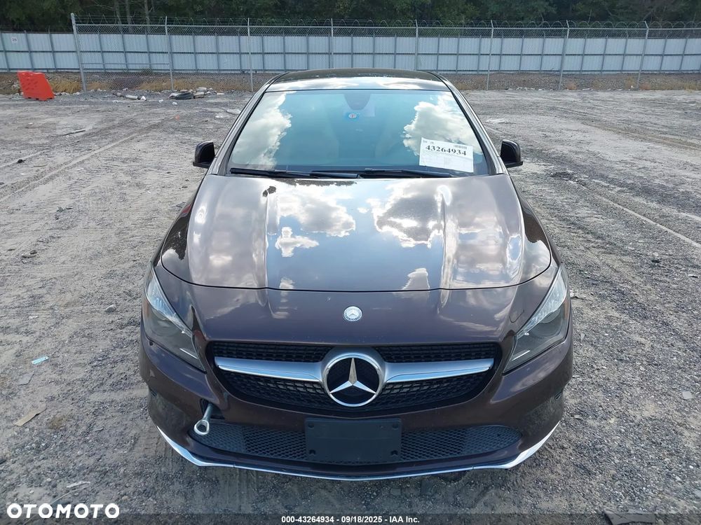 Mercedes-Benz CLA 250 4Matic 7G-DCT - 6