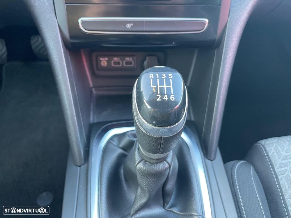 Renault Mégane 1.3 TCe Intens - 24