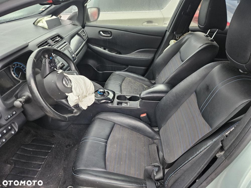 Nissan Leaf 40 kWh N-Connecta - 10
