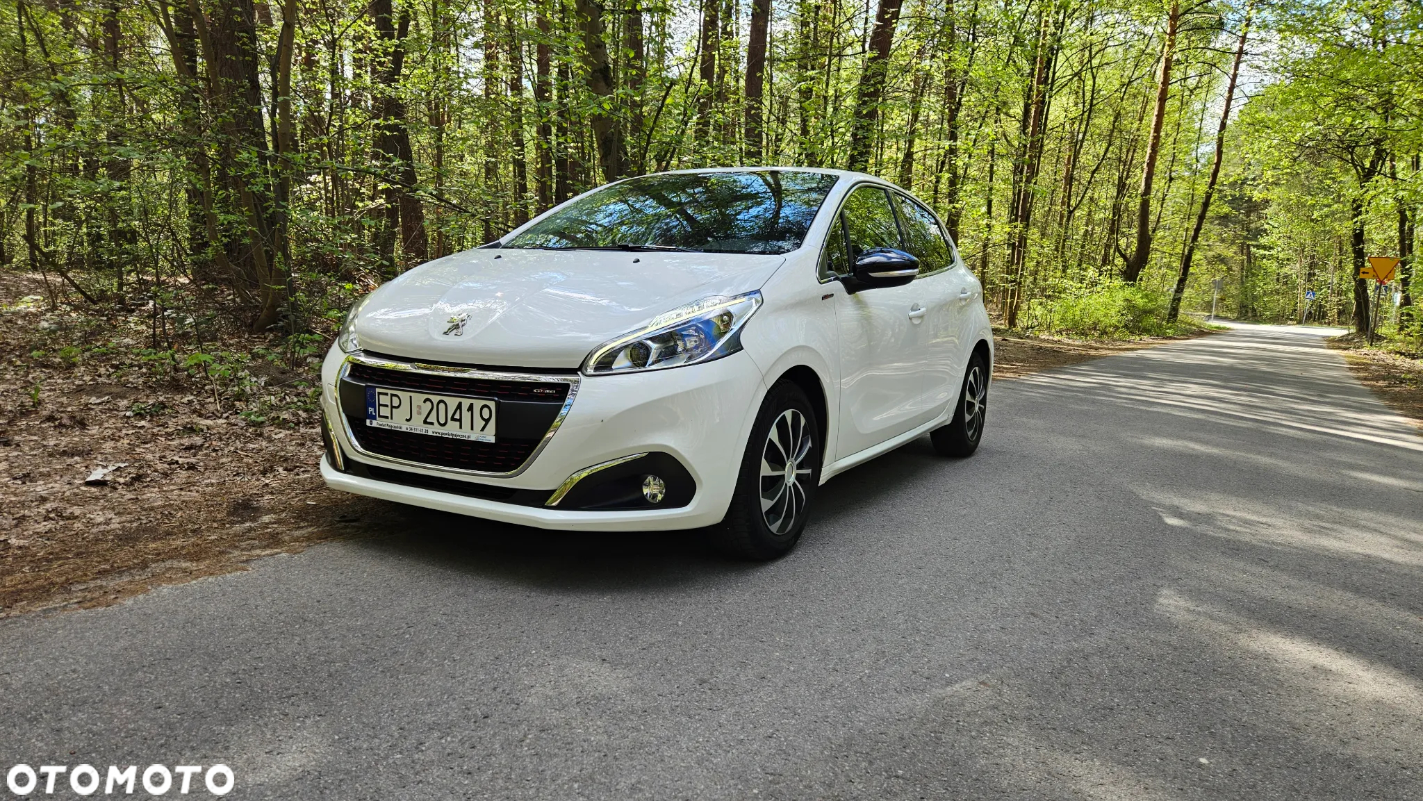 Peugeot 208 - 3