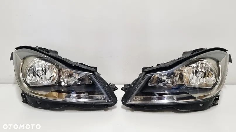 REFLEKTOR PRAWY LEWY MERCEDES C-KLASA 204 LIFT EUROPA - 1