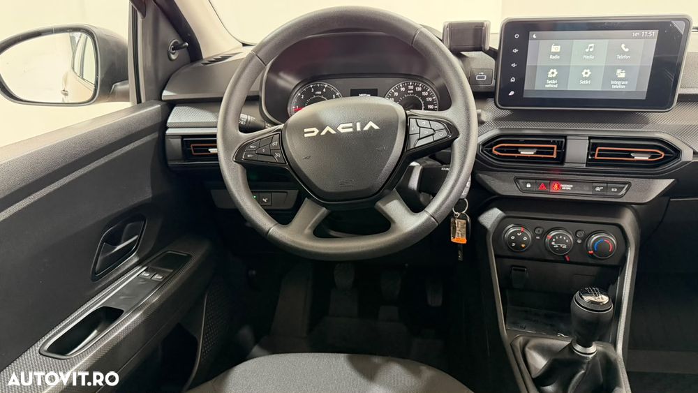 Dacia Sandero - 5