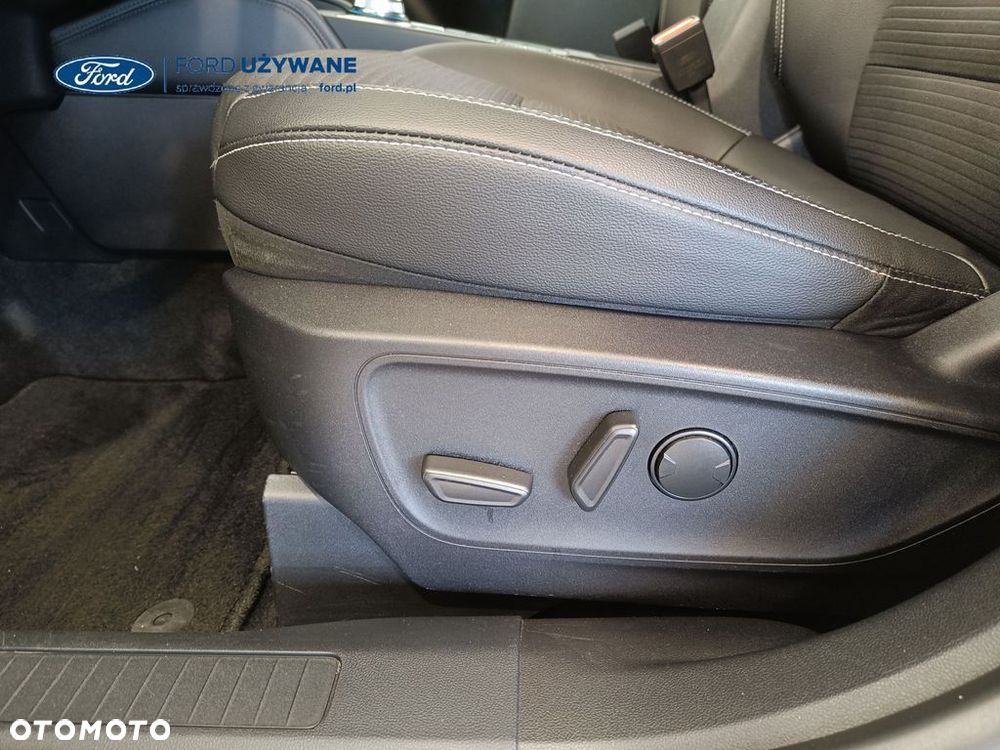 Ford Kuga 2.5 Duratec PHEV TITANIUM X - 18