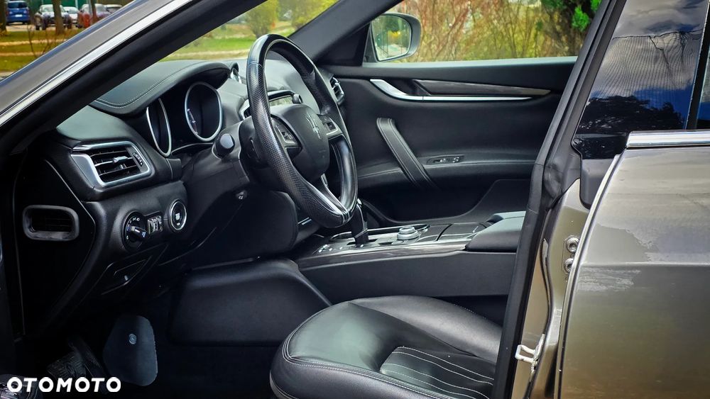 Maserati Ghibli Essence - 16