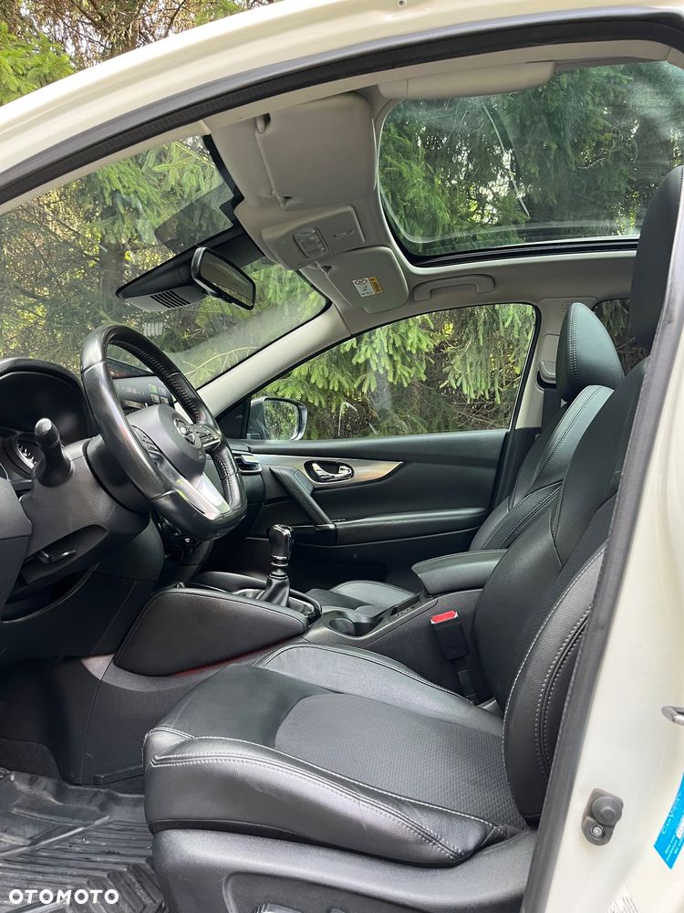 Nissan Qashqai 1.2 DIG-T Tekna EU6 - 9
