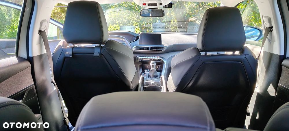 Peugeot 3008 1.2 PureTech Allure S&S - 18