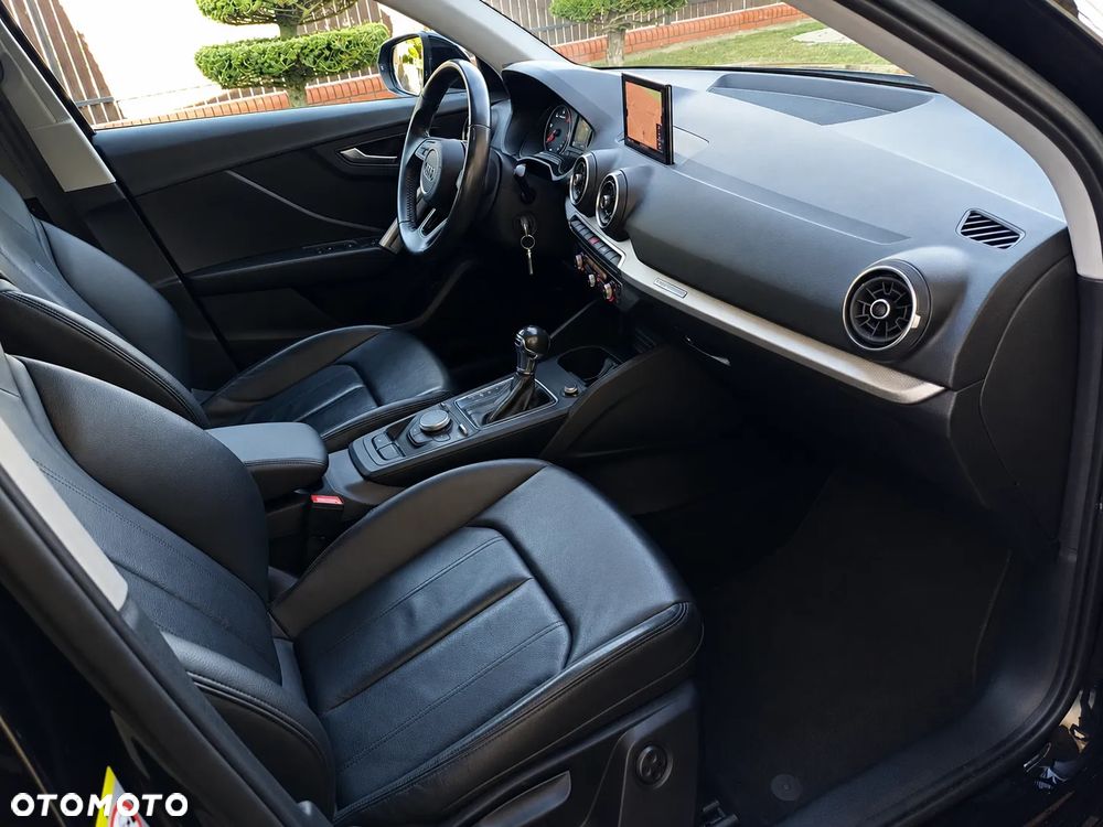 Audi Q2 35 TDI S tronic sport - 4