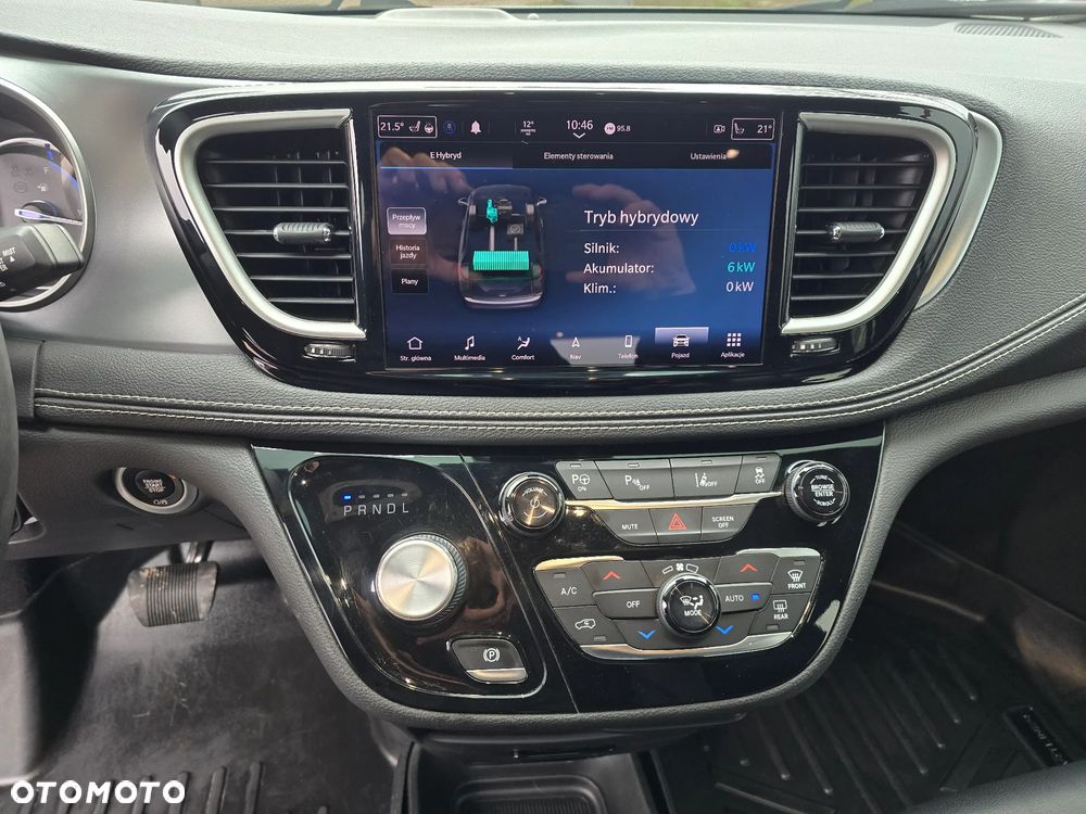 Chrysler Pacifica - 24