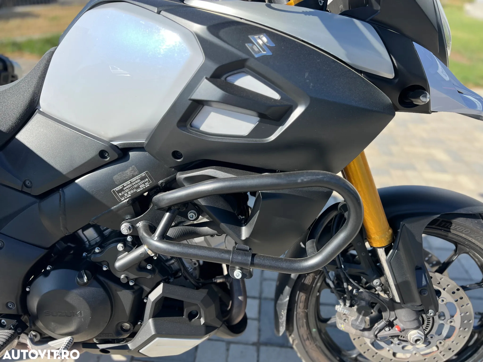 Suzuki DL 1000 V-Strom - 9