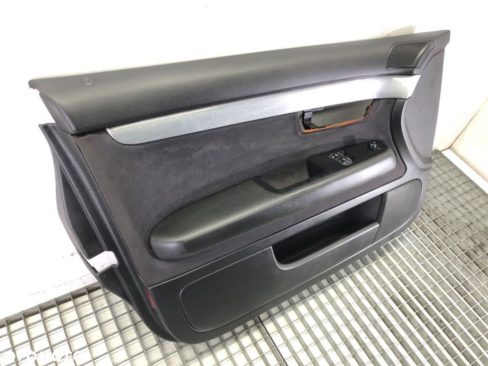 BOCZEK DRZWI LEWY PRZÓD - 114.00 PLN - AUDI A4 B6 (8E2) 2000 - 2005 1.9 TDI 96 kW [130 KM] olej - 2