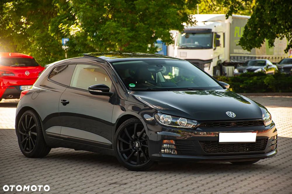 Volkswagen Scirocco 2.0 TSI (BlueMotion Technology) DSG - 7