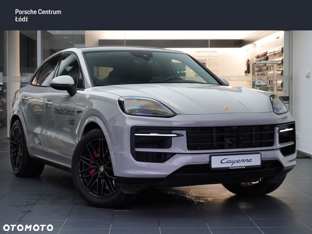 Porsche Cayenne - 1