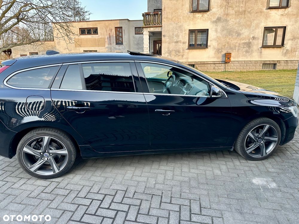 Volvo V60 D4 Geartronic Momentum - 4