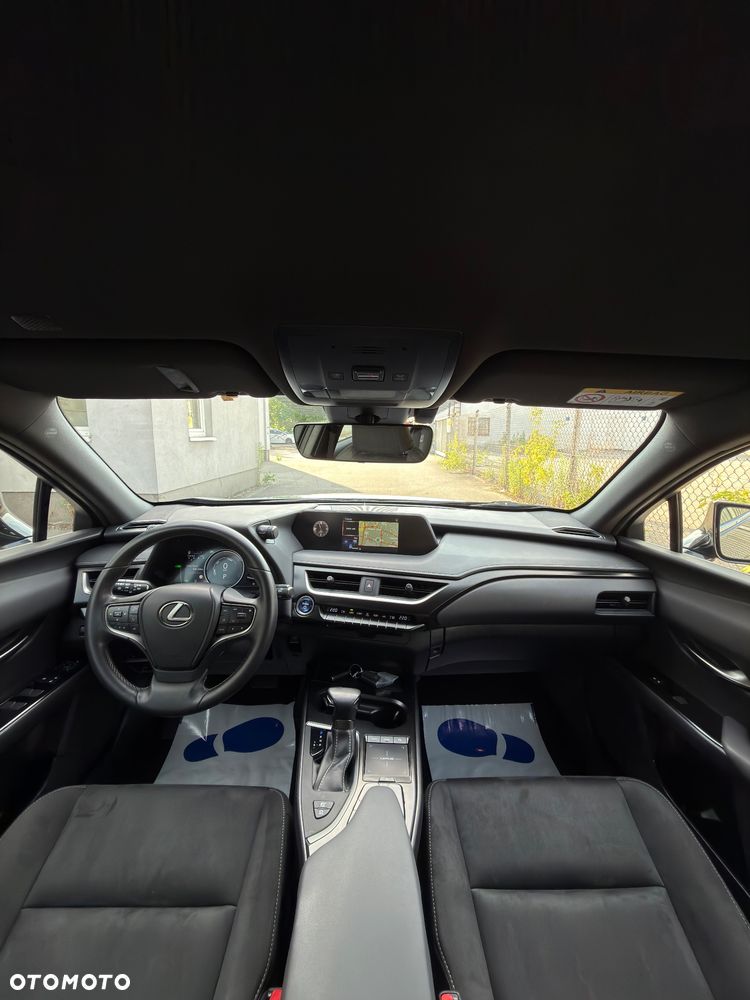 Lexus UX 250h Prestige 2WD - 14