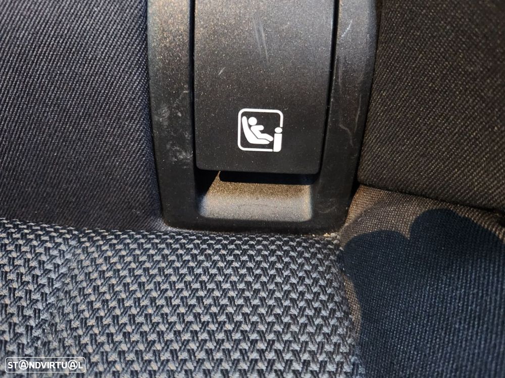 BMW 318 d Touring - 37