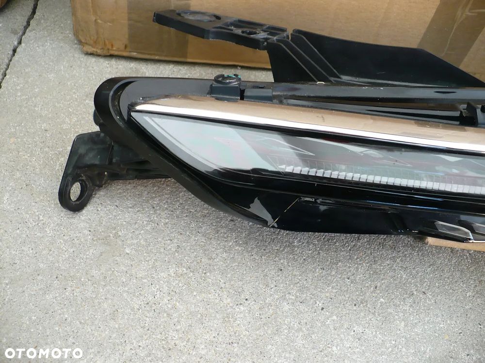 C5X C5 X 21-24 swiatlo do jazdy dziennej 9833775580 prawy hella eu. - 3