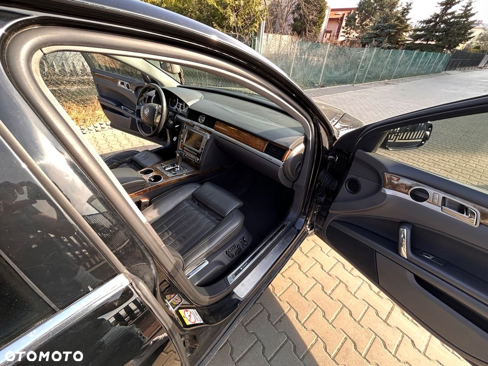 Volkswagen Phaeton 3.0 V6 TDI DPF 4Mot L (5os) - 21
