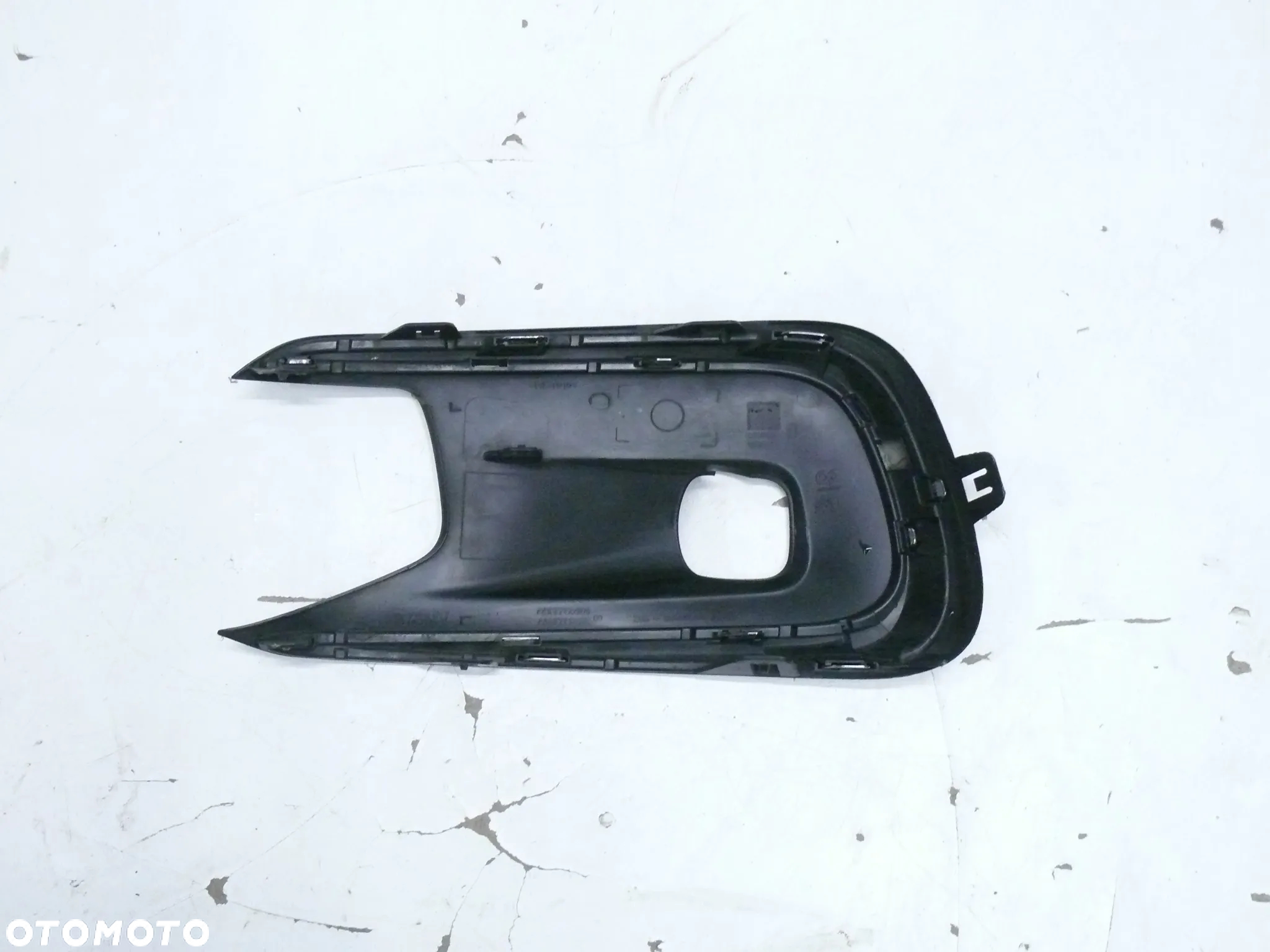 CITROEN C4 PICASSO II LIFT KRATKA ZDERZAKA PRAWA - 2
