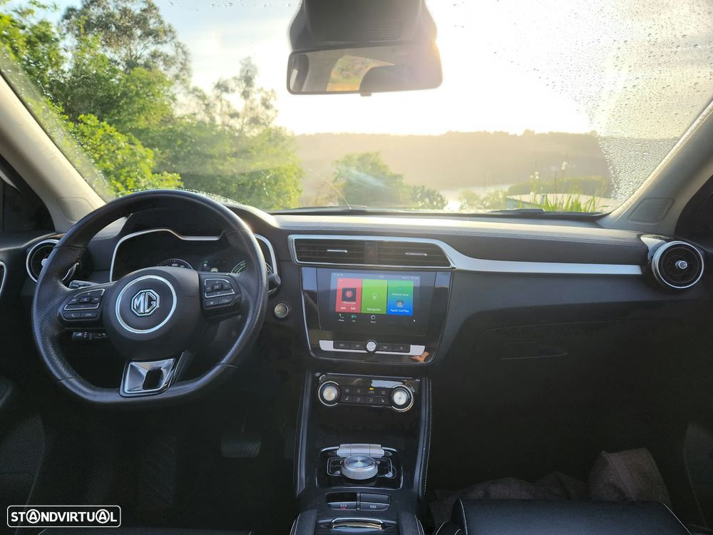 MG ZS EV 44.5 kWh Luxury - 8