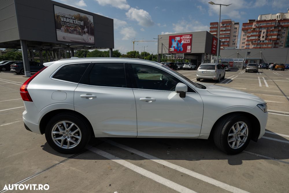 Volvo XC 60 D4 AWD Momentum - 4