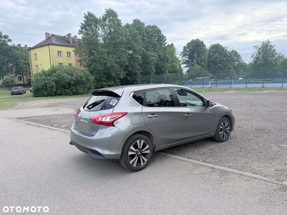 Nissan Pulsar 1.2 DIG-T Tekna EU6 - 9