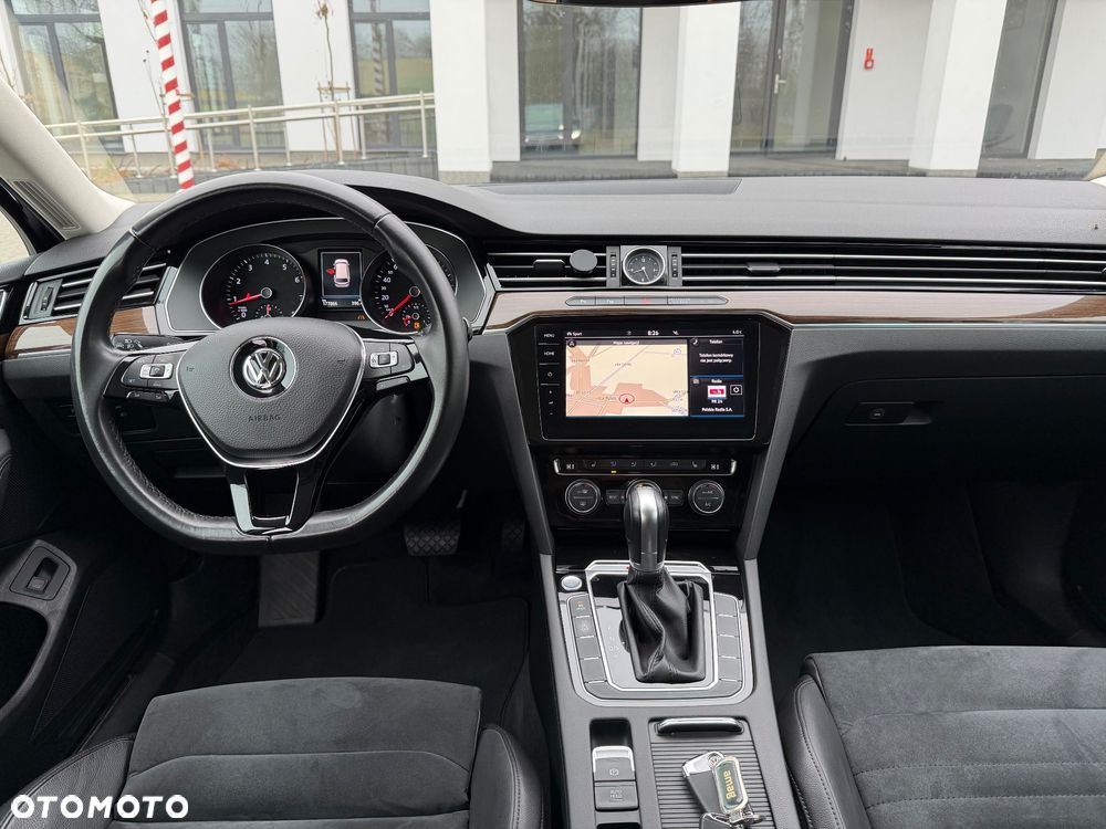 Volkswagen Passat 2.0 TSI (BlueMotion Technology) 4Motion DSG Highline - 23