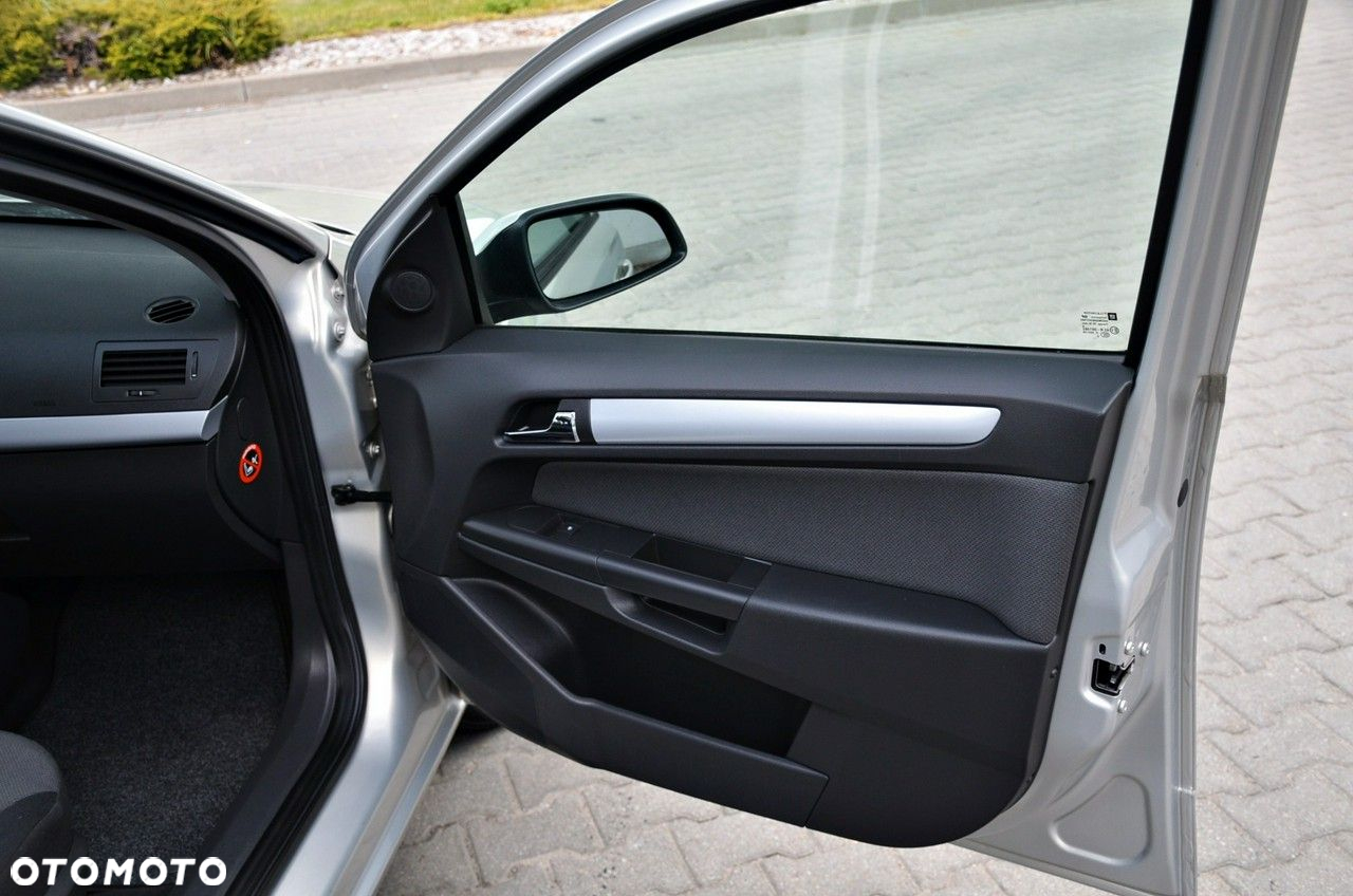 Opel Astra - 20