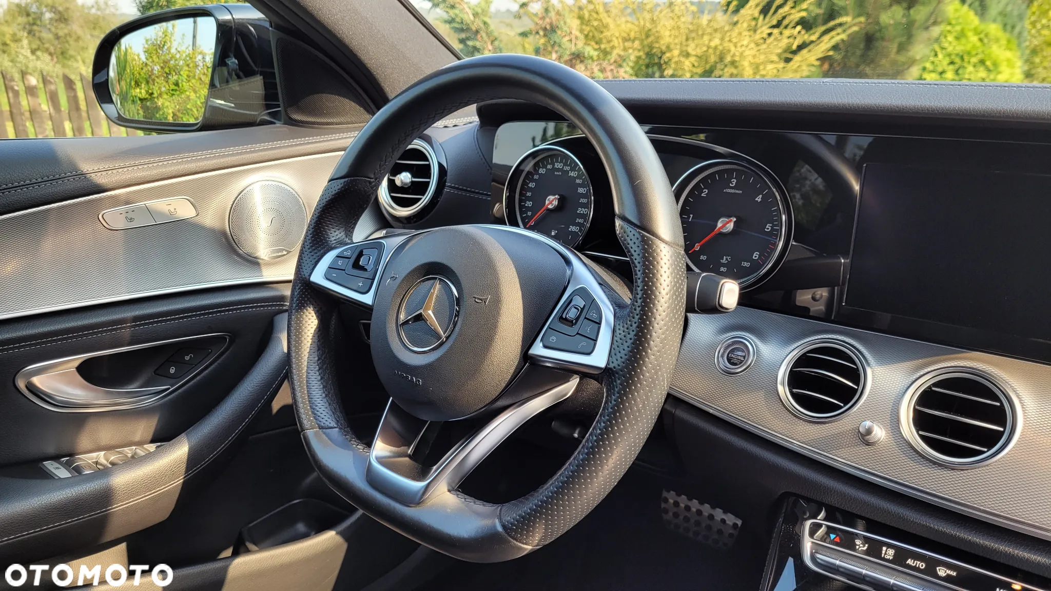 Mercedes-Benz Klasa E 220 d 4-Matic 9G-TRONIC - 9