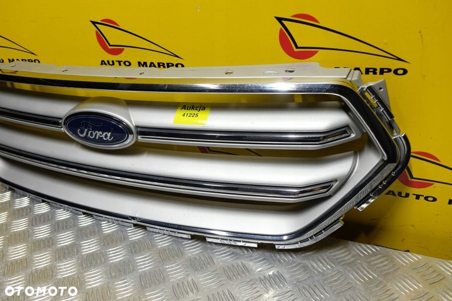 FORD ESCAPE 2017-2019 GRILL ATRAPA PRZÓD USA - 4