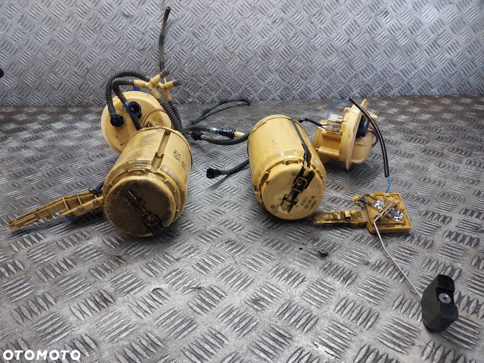 POMPKA PALIWA + PŁYWAK KOMPLET TOUAREG I 5.0 TDI 7L6919679C 7L6919679B - 5
