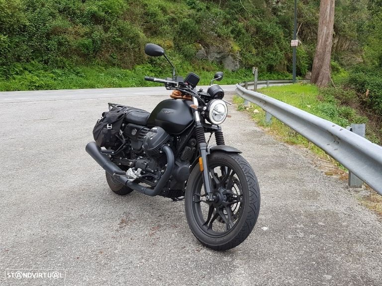 Moto Guzzi V7 V7 III Stone Night Pack - 2