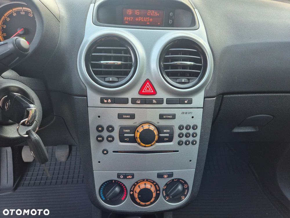 Opel Corsa 1.4 16V 150 Jahre - 21