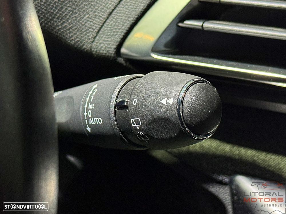 Peugeot 3008 1.6 Hybrid Allure Pack e-EAT8 - 25