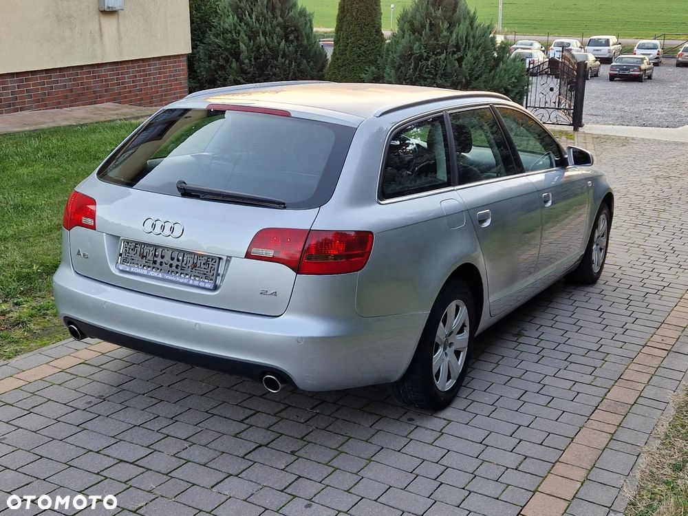 Audi A6 Avant 2.4 multitronic - 9