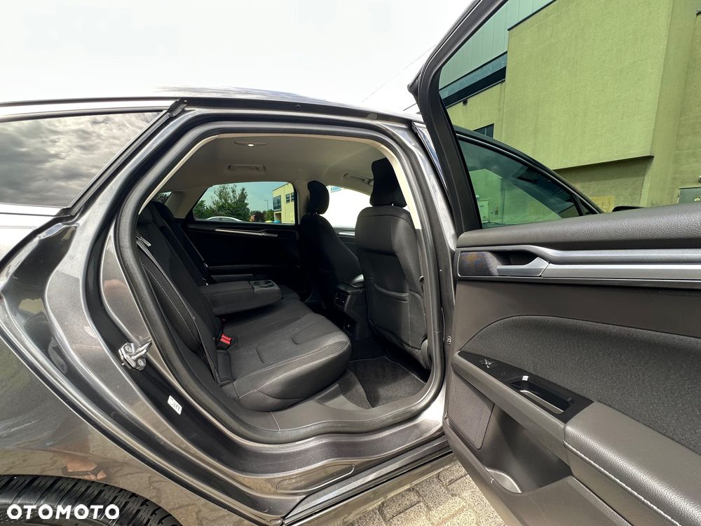 Ford Mondeo 2.0 TDCi Titanium - 24