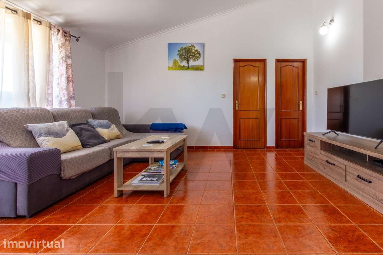 Duplex T3 com Terraço e Vista Desafogada no Cacém - Grande imagem: 4/30