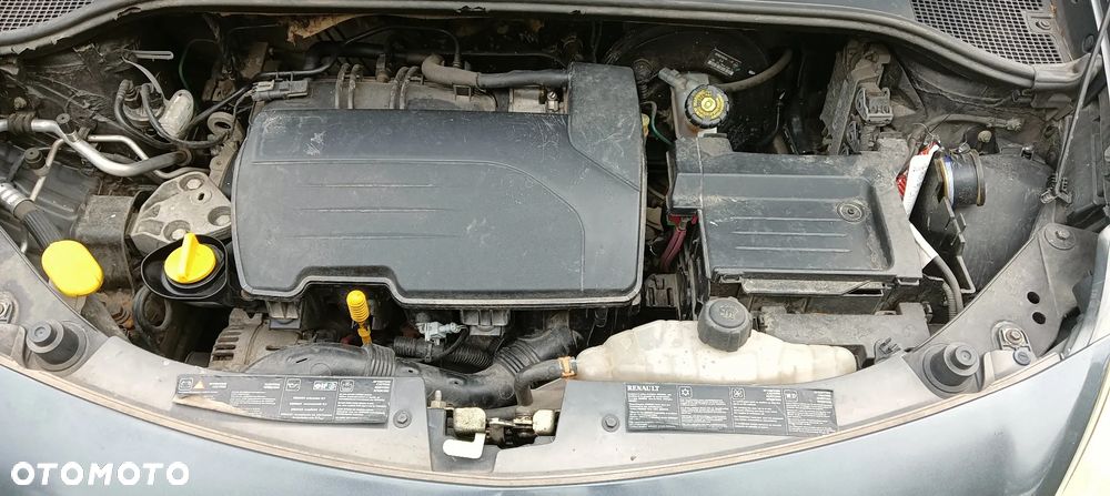 Renault Clio - 23