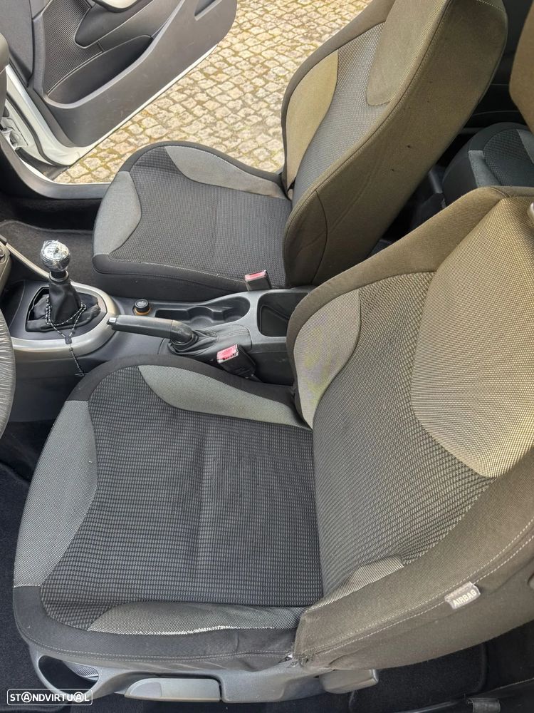 Peugeot 308 HDi FAP 110 Sport - 13
